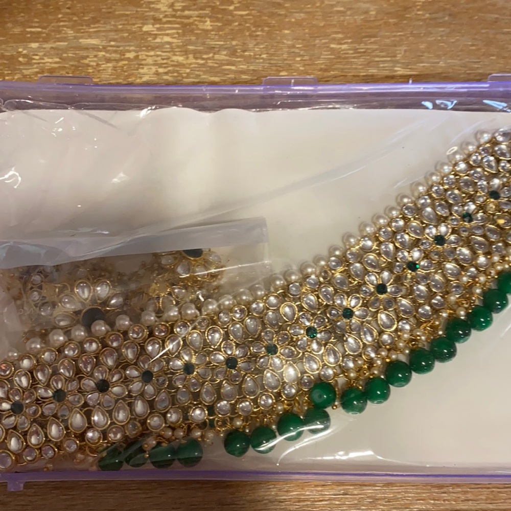 Indian jewelry set